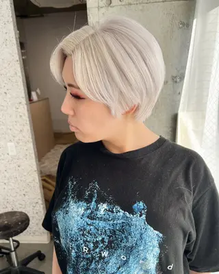 ショート カラー ヘアアレンジ lani ブリーチ /ダブルカラーのヘアスタイル