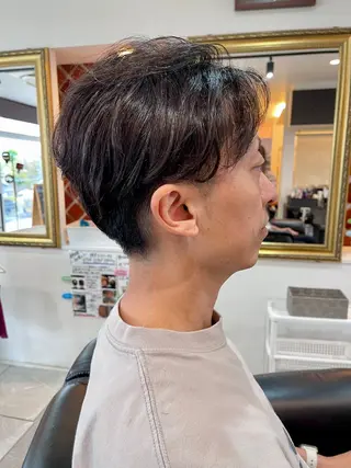 ミディアム 女性理容師 黒岩　さちのヘアスタイル