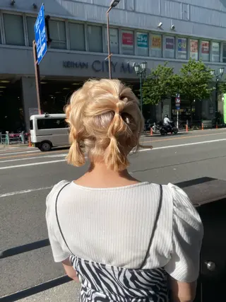 ショート リト /渋谷/ハイトーンのヘアスタイル
