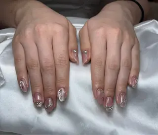 ネイル Lyna 池袋のネイルデザイン