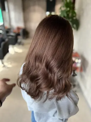 ミディアム カラー mimiiy梅田 中崎町ハイトーンのヘアスタイル