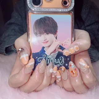 ネイル RIEKO🍒 ワンホン♡推しネイルのネイルデザイン