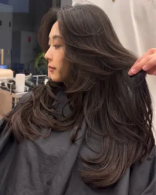 ロング 海外ヘア/美髪矯正 海外レイヤー/ヒラキのヘアスタイル