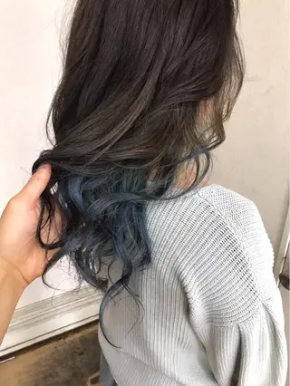 ロング カラー ヘアアレンジ 三輪 太一のヘアスタイル
