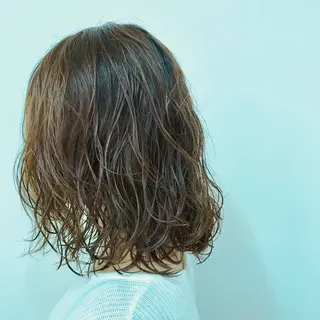 ミディアム パーマ ニュアンスパーマ/ レイヤー/茶屋町のヘアスタイル