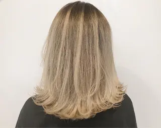ミディアム カラー VIRETTA 【ヴィレッタ】のヘアスタイル