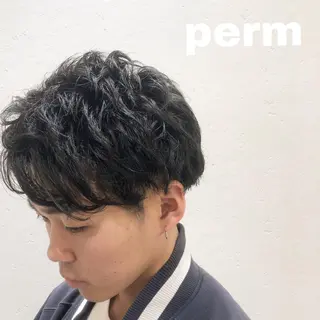 ショート メンズ 岸田 梓武生のヘアスタイル