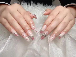 ネイル ENsalon AKIRAのネイルデザイン