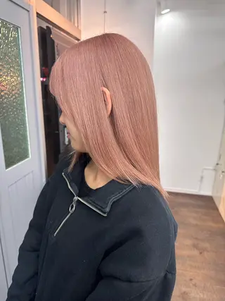 カラー Asami／名古屋／ ハイトーン／デザインのヘアスタイル