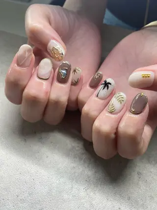 ショート カラー ネイル Nailsalon Calmeのネイルデザイン