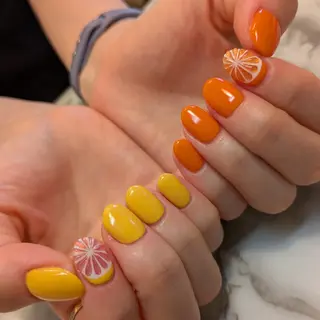 ネイル ジェヌインネイル 河内のネイルデザイン