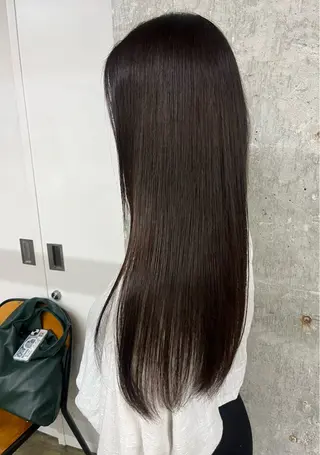 ロング 小長谷 夕菜のヘアスタイル