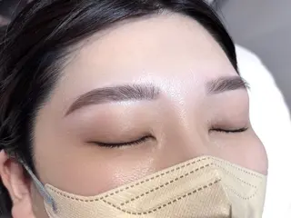 アイブロウ A. Tamuraのマツエク・マツパデザイン