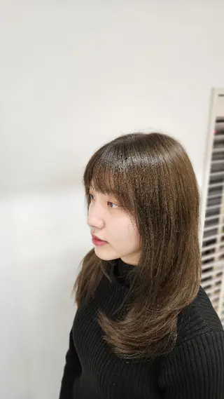 セミロング 林慶吾/ショート /ダメージレスカラーのヘアスタイル
