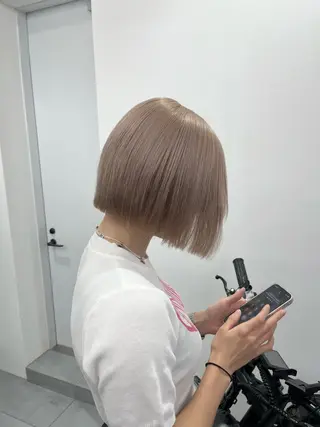 ショート カラー ヘアアレンジ 渋谷のブリーチカラー シェフ🧑‍🍳蓮のヘアスタイル