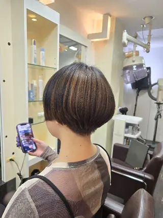 ショート カラー 遠藤 史秋のヘアスタイル