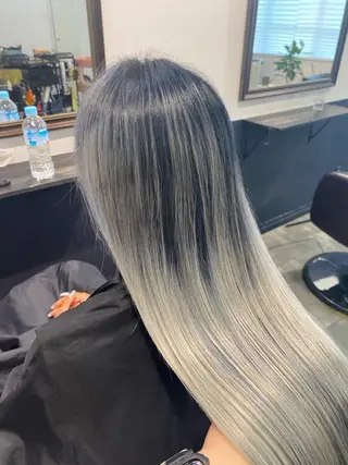 ロング ili 梅田のヘアスタイル