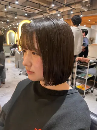 ミディアム ロングカット/ うる艶カラー/ユイのヘアスタイル