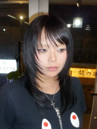 ロング 心斎橋/ハイトーン/ レイヤーカットのヘアスタイル