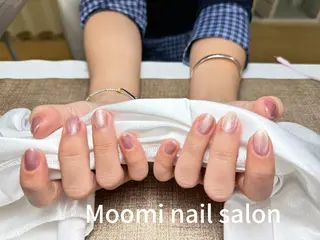 ショート Moomi nailのネイルデザイン