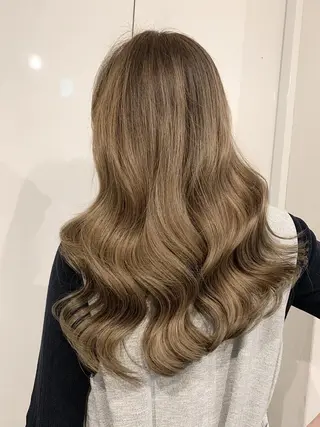 カラー Aina /カラーモデル🎨のヘアスタイル