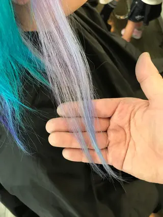 ミディアム カラー 芝 幸大のヘアスタイル