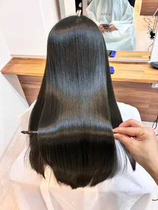 ロング カラー 池袋髪質改善Tone byCharaのヘアスタイル