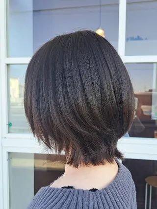 ミディアム 照屋 和奏のヘアスタイル