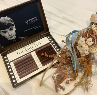 マツエク・マツパ r:na / 宇都宮 / まつ毛屋のマツエク・マツパデザイン