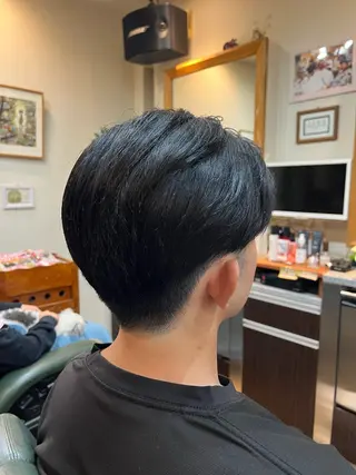 メンズ MOEHO /メンズカットのヘアスタイル
