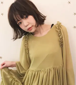 ミディアム カラー 市川 千夏のヘアスタイル