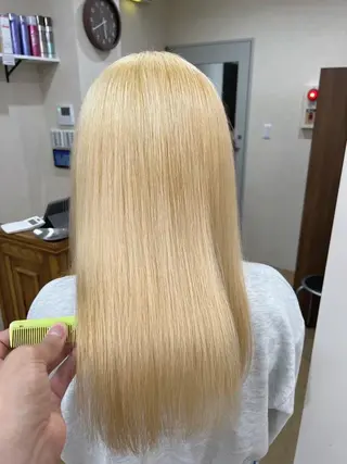ロング Mirashy 成田のヘアスタイル