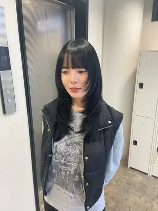 ロング Shion/ レイヤー/髪質改善のヘアスタイル
