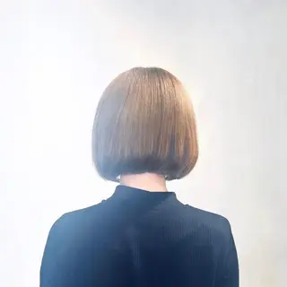 ショート カラー ヘアアレンジ ‎🤍透明感カラー︎ ‎🤍YUURI🤍のヘアスタイル