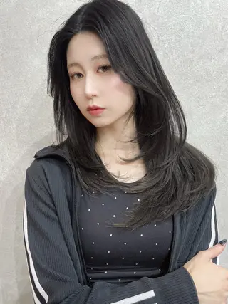 ミディアム カラー AiM エイム　韓国レイヤーのヘアスタイル
