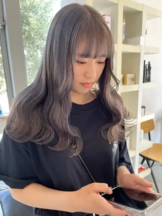ミディアム 長山 茉白のヘアスタイル