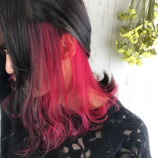 セミロング カラー インナーカラー 推し ブリーチ  髪質改善のヘアスタイル