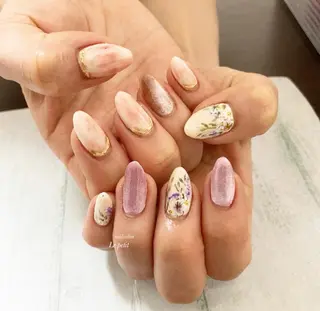 ネイル 石野 広佳のネイルデザイン