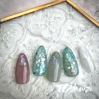 ミディアム めぐみのネイルサロン スタッフ練習のネイルデザイン