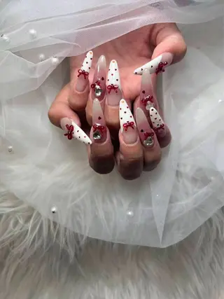 ネイル 🌈 Laule'aのネイルデザイン