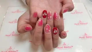 ネイル ネイルリボン 受付スタッフのネイルデザイン