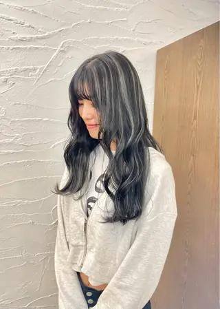 ロング 尾崎 弘和のヘアスタイル