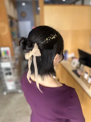 ミディアム miloc MOMOKAのヘアスタイル