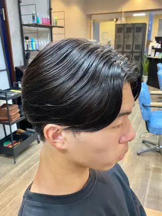 ミディアム パーマ 田口 慎士のヘアスタイル