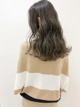 ロング 顔まわり／髪質改 善／白髪ぼかし／中山のヘアスタイル