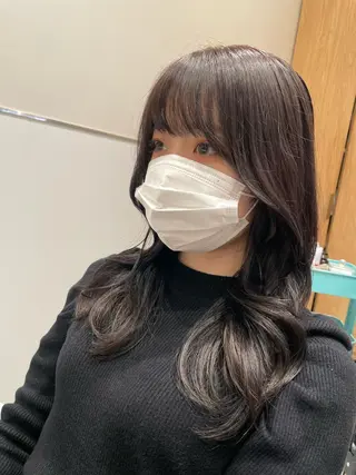 セミロング レイヤーカット/透明 感カラー🐬永井瑠栞のヘアスタイル