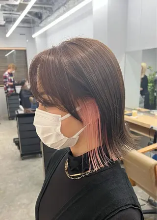 ミディアム カラー ブリーチ毛の縮毛矯正 ハイトーン/岡本智樹のヘアスタイル