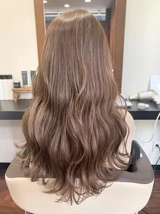 ロング カラー 井上 美奈子のヘアスタイル