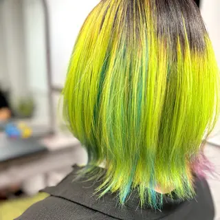 ミディアム 吉田 聡一のヘアスタイル