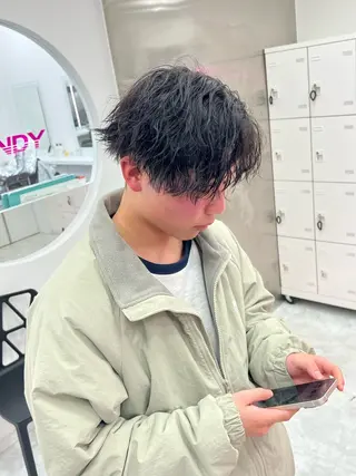ミディアム パーマ メンズ メンズパーマ特化 TAIGAのヘアスタイル